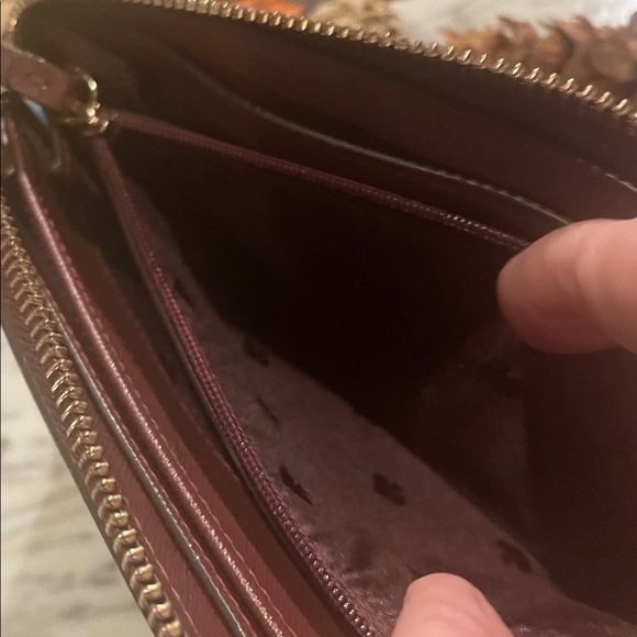 Kate Spade Deep Plum Zip Up Leather Wallet Gold Accents, EUC 🎁 - Picture 11 of 12